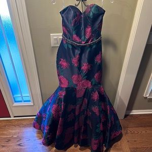NWT Sz 4 Stunning Navy Floral Mermaid Ball Gown Rhinestone Belt Prom Gala